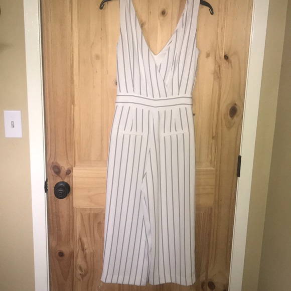 Jumpsuit - Picture 3 of 4